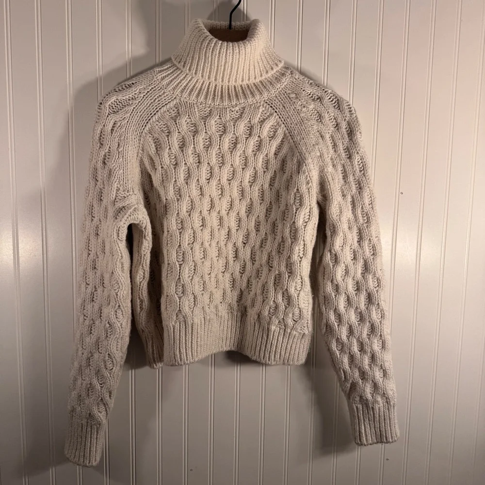 H&M Cable Knit Chunky Cropped Turtleneck Sweater Cream Women’s Size Small